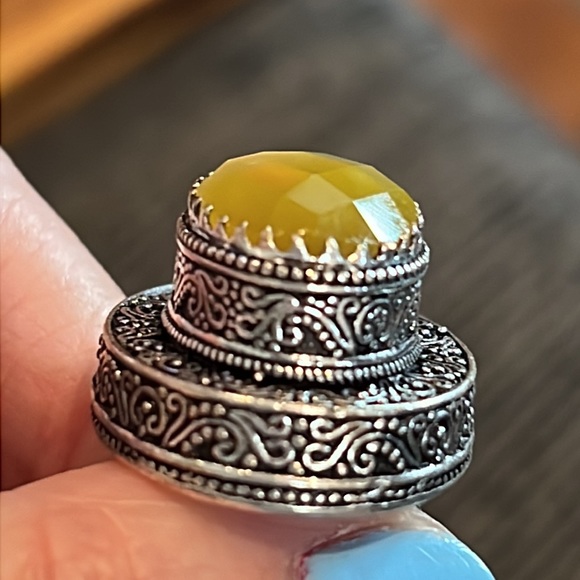 #492 Yellow Cats Eye Handcrafted Ring 💍 In An Antique Setting Size 6.75 NWOT - Picture 10 of 14